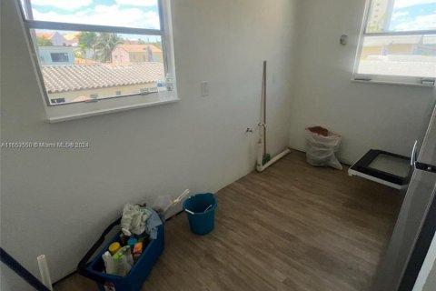 Immobilier commercial à vendre à Miami, Floride: 255.67 m2 № 1348214 - photo 22