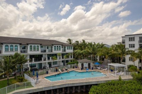 Adosado en venta en Boynton Beach, Florida, 3 dormitorios, 231.05 m2 № 1210476 - foto 1