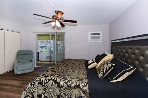 Condo in Deerfield Beach, Florida, 1 bedroom  № 1031586 - photo 17