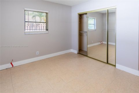 Touwnhouse à vendre à Fort Lauderdale, Floride: 3 chambres, 108.7 m2 № 1375744 - photo 13