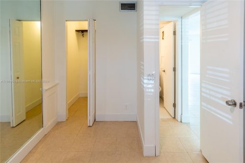 Touwnhouse à vendre à Fort Lauderdale, Floride: 3 chambres, 108.7 m2 № 1375744 - photo 10