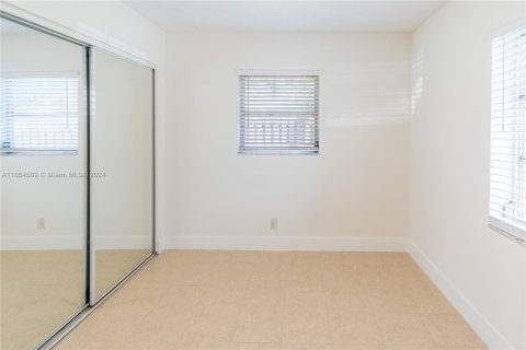 Touwnhouse à vendre à Fort Lauderdale, Floride: 3 chambres, 108.7 m2 № 1375744 - photo 9