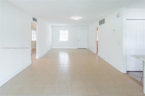 Touwnhouse à vendre à Fort Lauderdale, Floride: 3 chambres, 108.7 m2 № 1375744 - photo 7