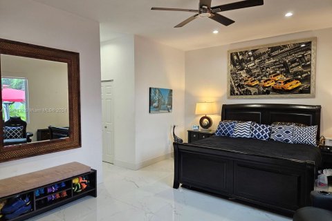 Casa en venta en Cutler Bay, Florida, 4 dormitorios, 249.35 m2 № 1241669 - foto 23