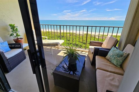 Condo in Hutchinson Island South, Florida, 2 bedrooms  № 1236688 - photo 5