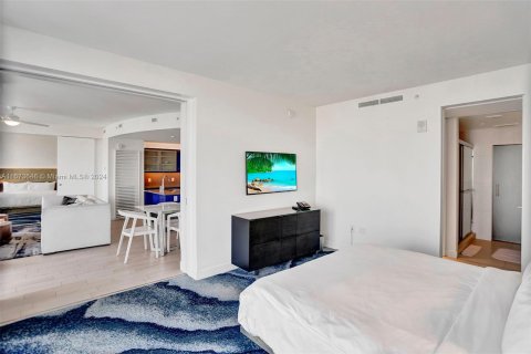 Copropriété à vendre à Fort Lauderdale, Floride: 2 chambres, 112.78 m2 № 1396931 - photo 11