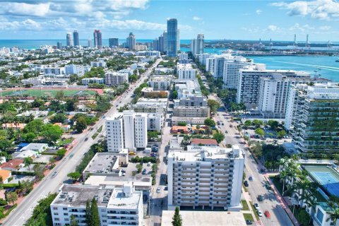 Copropriété à vendre à Miami Beach, Floride: 1 chambre, 85.28 m2 № 1396992 - photo 2