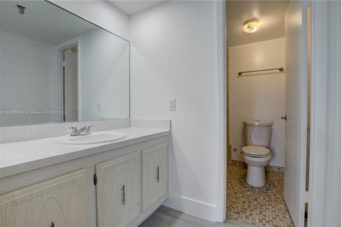 Condominio en venta en Miami Beach, Florida, 1 dormitorio, 85.28 m2 № 1396992 - foto 12