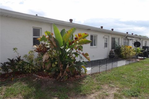 Copropriété à vendre à New Port Richey, Floride: 2 chambres, 111.85 m2 № 1344814 - photo 19