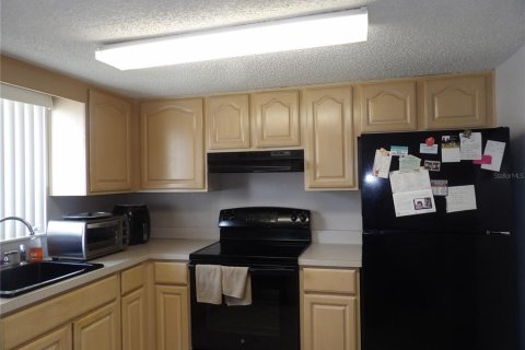 Condo in New Port Richey, Florida, 2 bedrooms  № 1344814 - photo 15