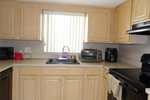 Condominio en venta en New Port Richey, Florida, 2 dormitorios, 111.85 m2 № 1344814 - foto 14