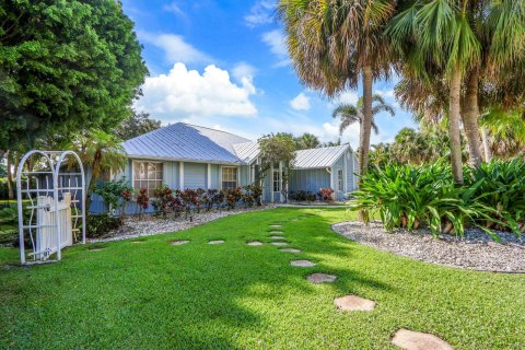 House in Jupiter, Florida 5 bedrooms, 272.67 sq.m. № 1159816 - photo 2