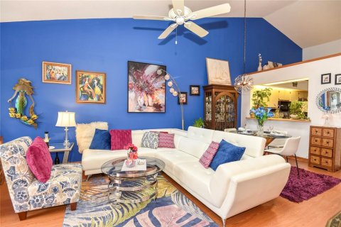 Adosado en venta en Port Orange, Florida, 2 dormitorios, 131.55 m2 № 1018563 - foto 2