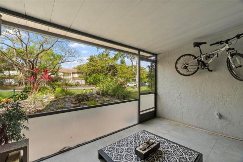 Copropriété à vendre à Boca Raton, Floride: 2 chambres, 120.77 m2 № 1072014 - photo 14