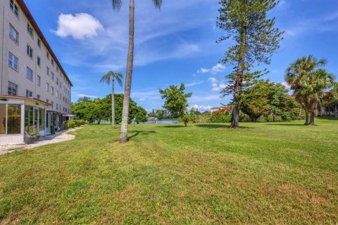 Condo in Bradenton, Florida, 2 bedrooms  № 1374829 - photo 26