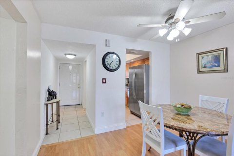 Condo in Bradenton, Florida, 2 bedrooms  № 1374829 - photo 4