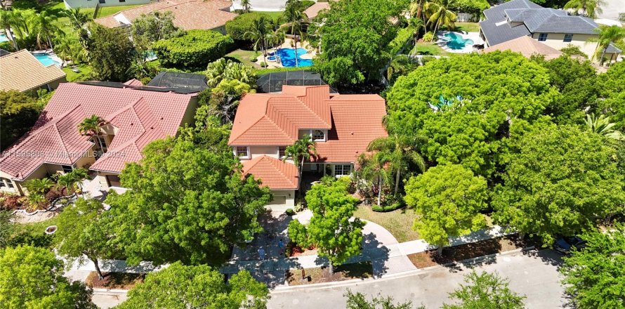 Villa ou maison à Weston, Floride 5 chambres, 314.47 m2 № 1223808