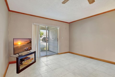 Copropriété à vendre à Pompano Beach, Floride: 1 chambre, 62.71 m2 № 1175240 - photo 15