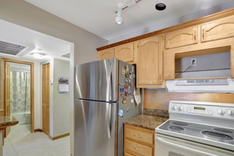 Condo in Pompano Beach, Florida, 1 bedroom  № 1175240 - photo 20