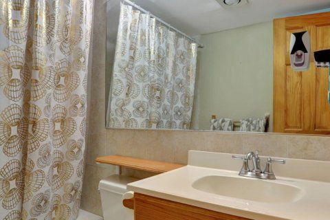 Condo in Pompano Beach, Florida, 1 bedroom  № 1175240 - photo 19