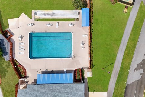 Casa en venta en Lake Worth, Florida, 2 dormitorios, 160.35 m2 № 1210611 - foto 4