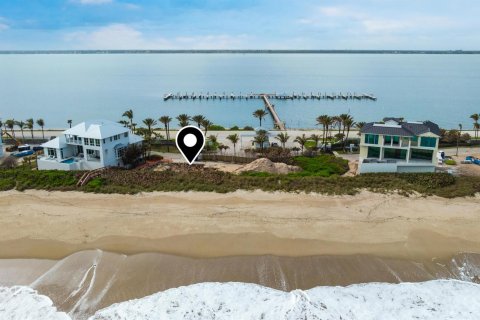 Casa en venta en Jensen Beach, Florida, 4 dormitorios, 510.22 m2 № 1210614 - foto 22