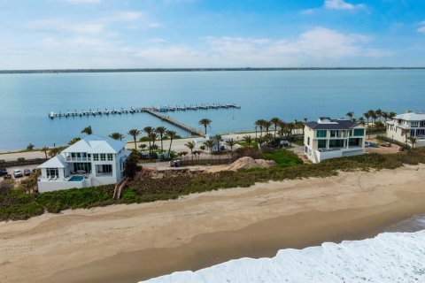 Villa ou maison à vendre à Jensen Beach, Floride: 4 chambres, 510.22 m2 № 1210614 - photo 14