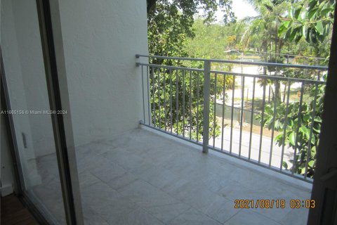 Condominio en alquiler en Miami, Florida, 1 dormitorio, 67.17 m2 № 1377441 - foto 22