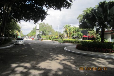 Condo in Miami, Florida, 1 bedroom  № 1377441 - photo 26