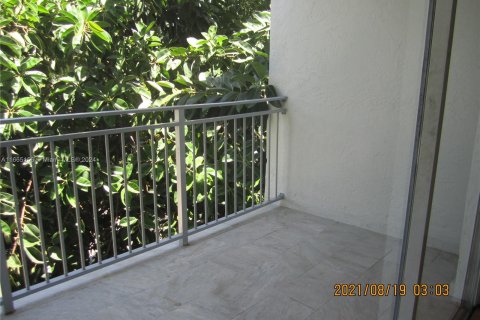 Condominio en alquiler en Miami, Florida, 1 dormitorio, 67.17 m2 № 1377441 - foto 21