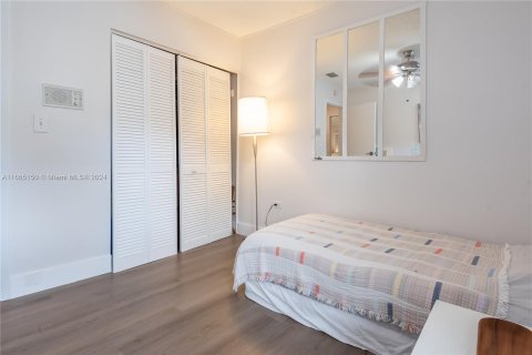 Condo in Miramar, Florida, 3 bedrooms  № 1377439 - photo 19