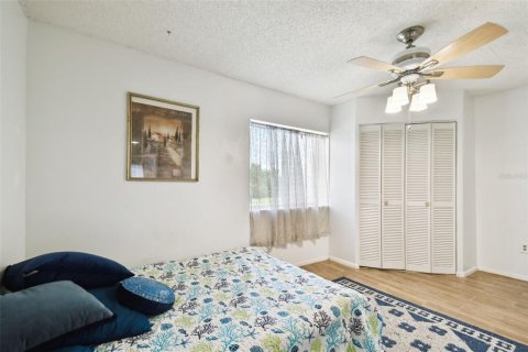 Townhouse in Saint Petersburg, Florida 2 bedrooms, 112.88 sq.m. № 1371015 - photo 17