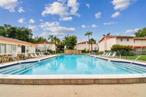 Adosado en venta en Saint Petersburg, Florida, 2 dormitorios, 112.88 m2 № 1371015 - foto 30