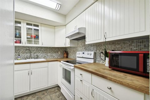 Adosado en venta en Saint Petersburg, Florida, 2 dormitorios, 112.88 m2 № 1371015 - foto 6