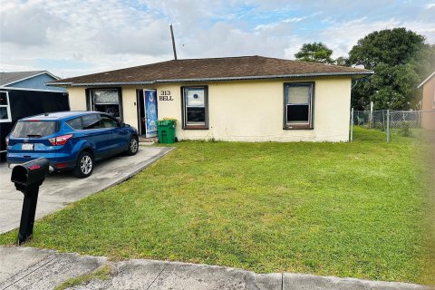 House in Pahokee, Florida 3 bedrooms, 92.9 sq.m. № 1049863 - photo 12