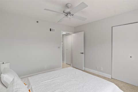 Condo in Boca Raton, Florida, 3 bedrooms  № 1216007 - photo 25