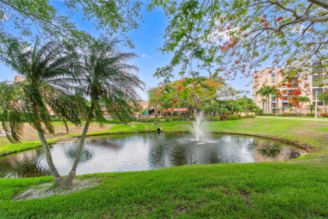 Copropriété à vendre à Boca Raton, Floride: 3 chambres, 236.9 m2 № 1216007 - photo 9