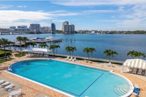 Copropriété à vendre à Palm Beach, Floride: 2 chambres, 148.64 m2 № 1040654 - photo 5