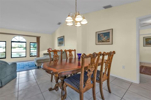 Villa ou maison à vendre à Punta Gorda, Floride: 4 chambres, 217.95 m2 № 1343502 - photo 11