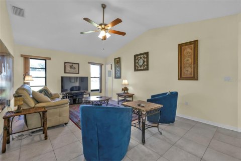 Villa ou maison à vendre à Punta Gorda, Floride: 4 chambres, 217.95 m2 № 1343502 - photo 24