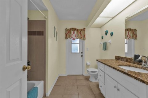 Villa ou maison à vendre à Punta Gorda, Floride: 4 chambres, 217.95 m2 № 1343502 - photo 29