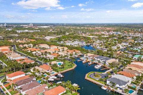 Villa ou maison à vendre à North Palm Beach, Floride: 4 chambres, 324.23 m2 № 1027005 - photo 4