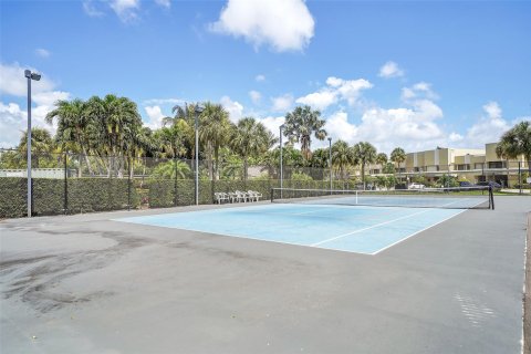 Copropriété à vendre à Pompano Beach, Floride: 2 chambres, 139.17 m2 № 1171107 - photo 5