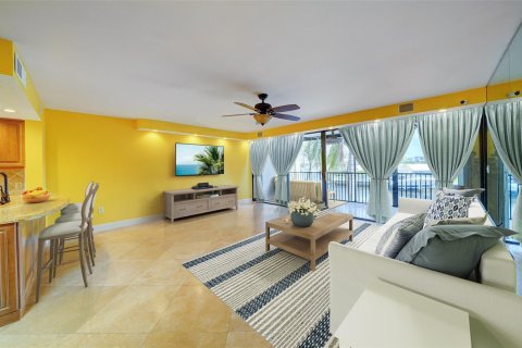 Copropriété à vendre à Pompano Beach, Floride: 2 chambres, 139.17 m2 № 1171107 - photo 25