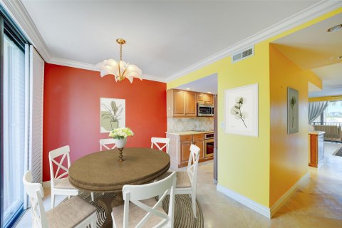 Condominio en venta en Pompano Beach, Florida, 2 dormitorios, 139.17 m2 № 1171107 - foto 21