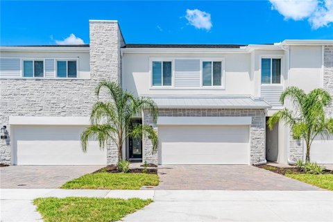 Townhouse in Davenport, Florida 3 bedrooms, 173.17 sq.m. № 1350440 - photo 1