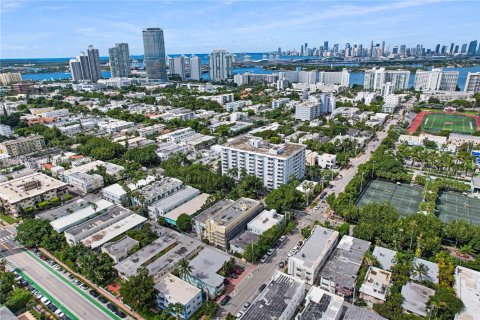 Copropriété à vendre à Miami Beach, Floride: 1 chambre, 50.17 m2 № 1381552 - photo 11