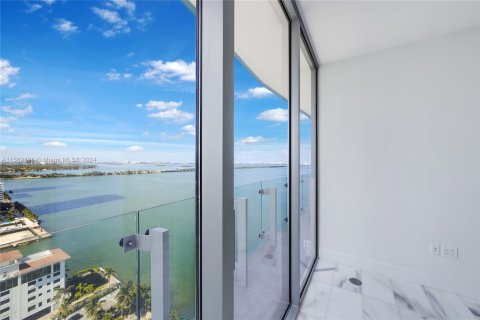 Condo in Miami, Florida, 3 bedrooms  № 1381549 - photo 21