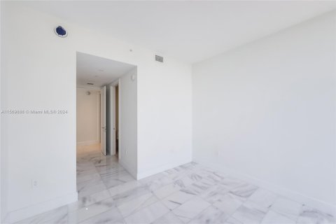 Copropriété à vendre à Miami, Floride: 3 chambres, 240.25 m2 № 1381549 - photo 27