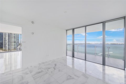 Condo in Miami, Florida, 3 bedrooms  № 1381549 - photo 26